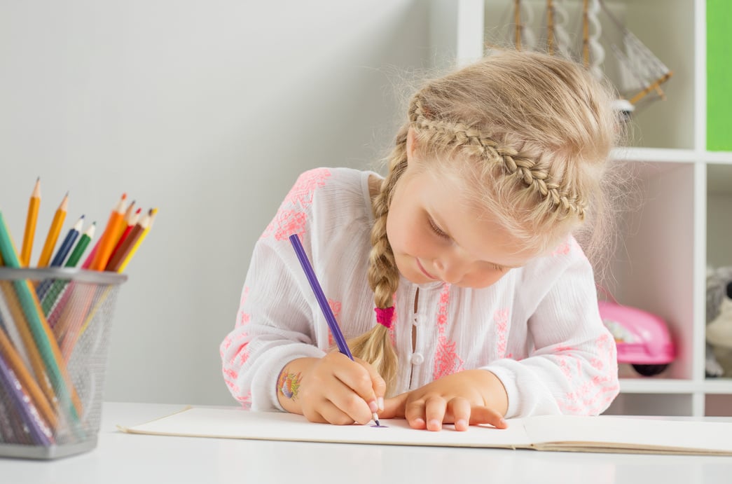 Young kid drawing